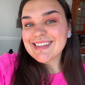 Meet your Posher, Angelena